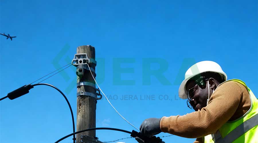 Simplify Your FTTH Build — Why Jera’s ADSS Anchor Clamps Are the Installer’s Choice