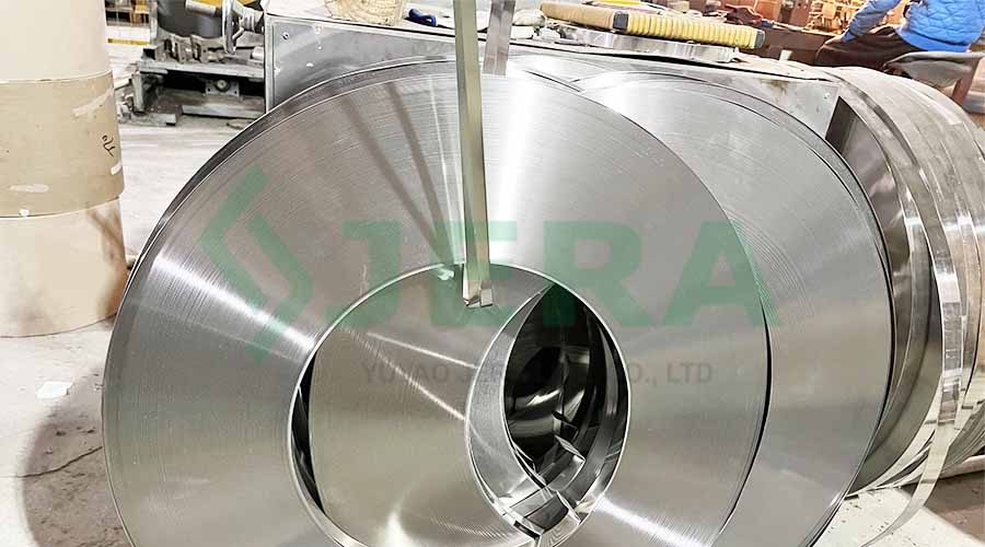 Who produce the dead end grips in China as PLP?