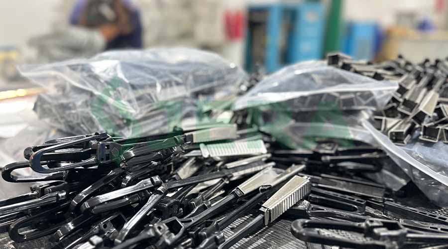 Jera produces HYPOCLAMPS for FTTH solution