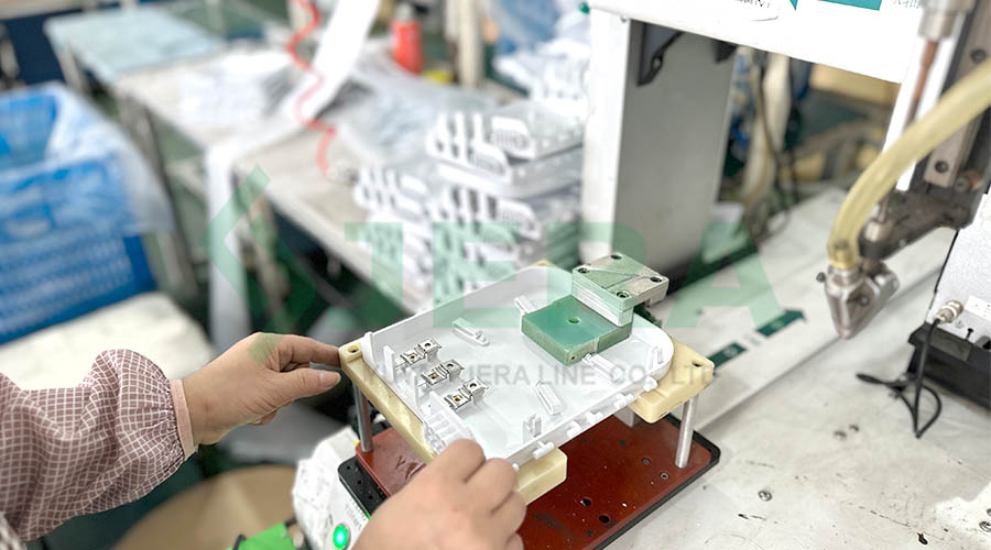 Efficient Fiber Management: The FODB-8E.3-2B Solution