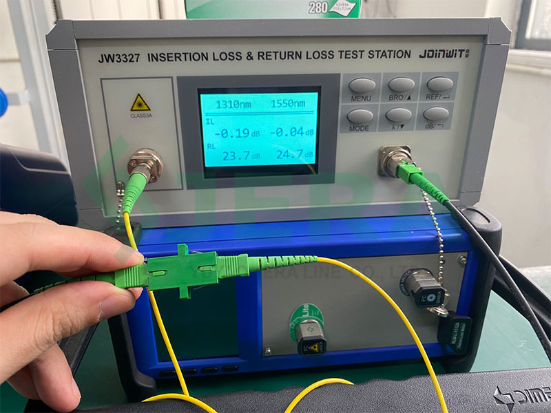 8.insertion at return loss test