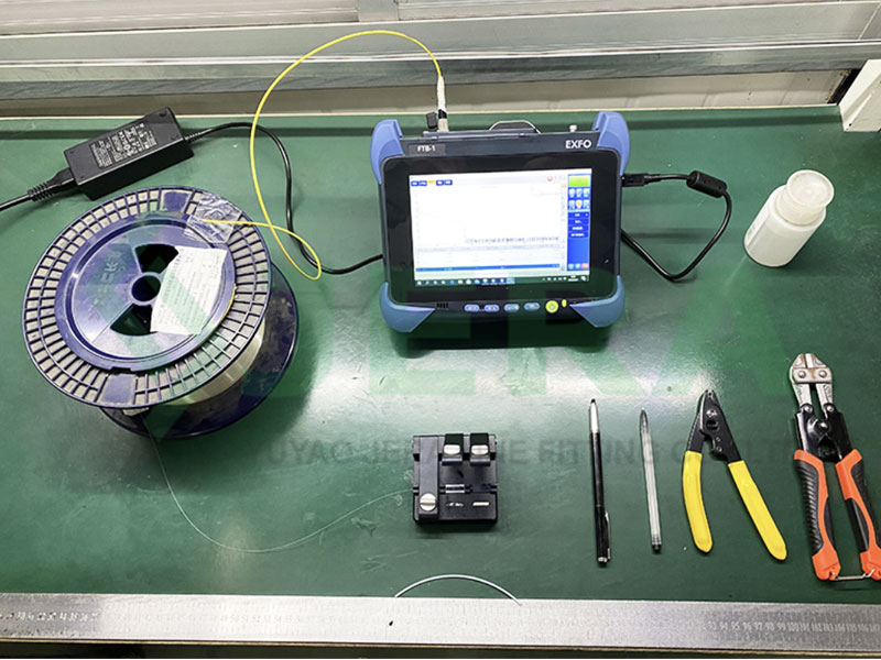 9. Test di riflessione del nucleo in fibra ottica